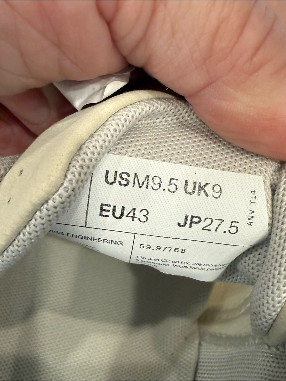 On Cloud Cloud 5 Men’s Running Shoes Cream / Sand Sz US 9.5 EU 43 NIB - Picture 10 of 15